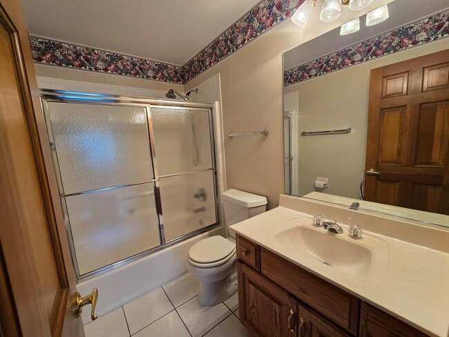 Building Photo - 2286 Brookside Ln