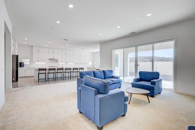 Building Photo - 17700 Ridgeline Ct