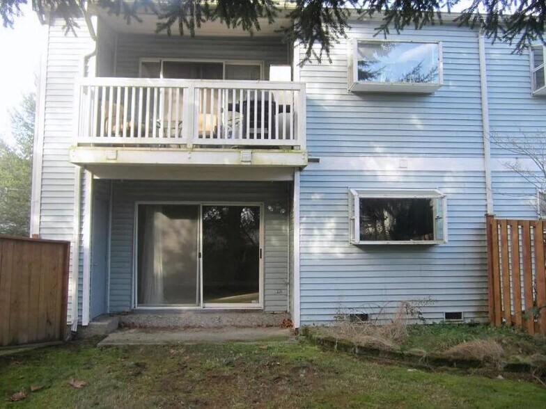 Building Photo - 10833 SE 172nd St