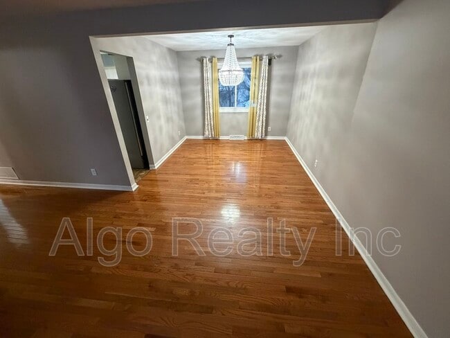 Building Photo - 8125 Georgia Ct N