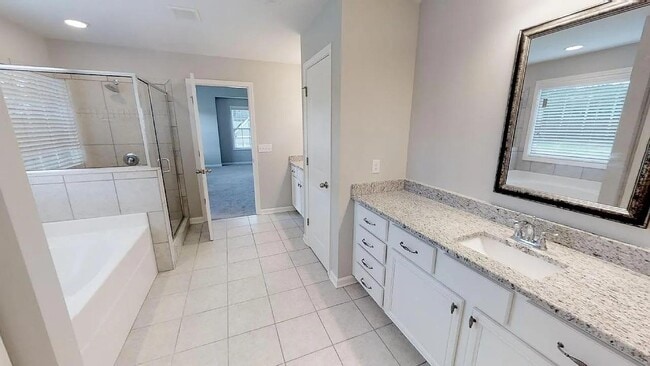 Building Photo - 2623 Dunkirk Cir