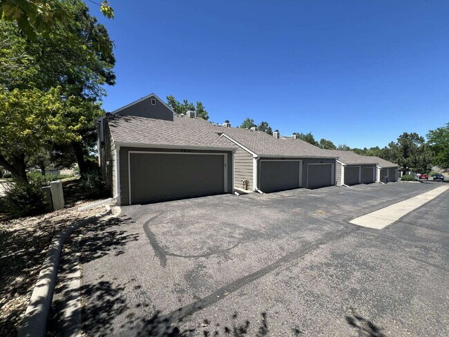 Building Photo - 7052 E Briarwood Dr