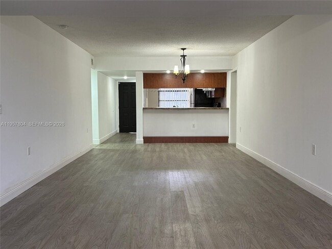 Building Photo - 1705 Whitehall Dr