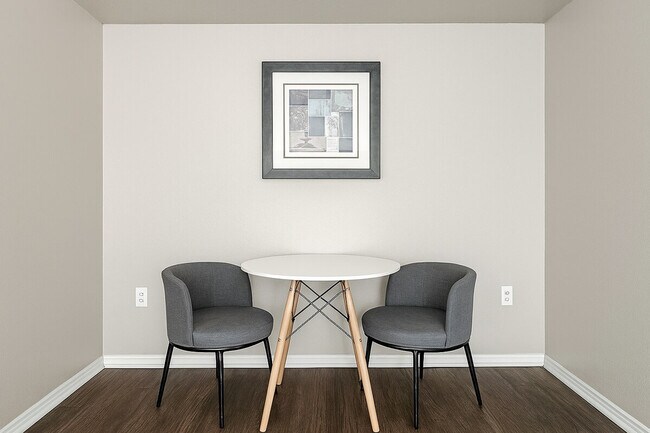 Building Photo - 6225 Saratoga Blvd