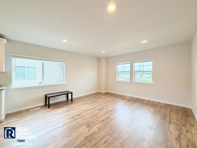 Building Photo - 14395 Lockwood Ln SE