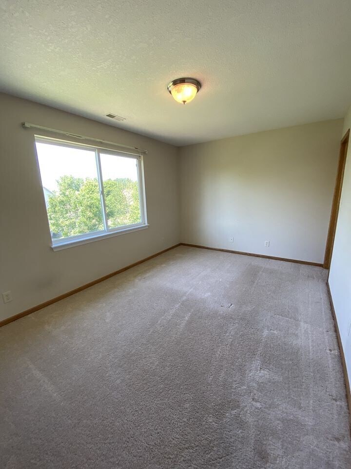 Building Photo - 9015 Telford Cir