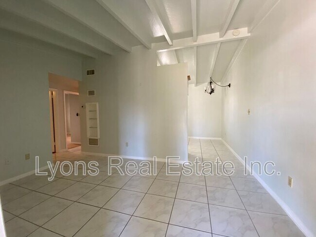 Building Photo - 394 N Spring Lake Blvd NW