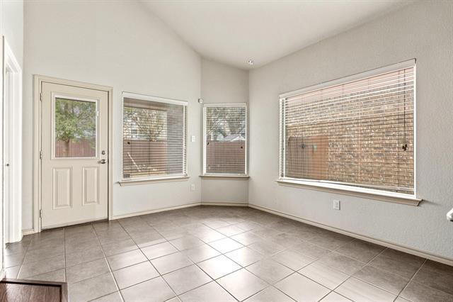 Building Photo - 6669 Friendsway Dr