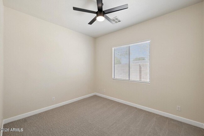 Building Photo - 16195 W Glenrosa Ave