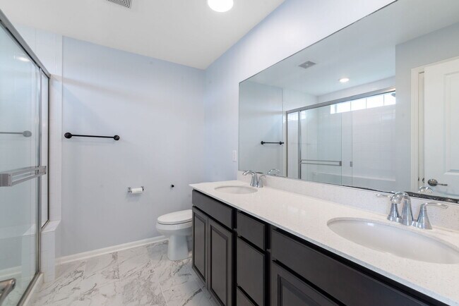 Building Photo - 1024 Moraine Dr