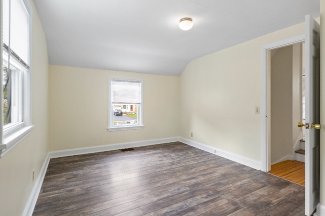 Building Photo - 166 Ridgemont Dr