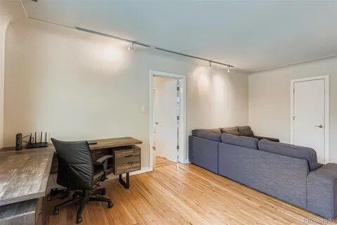 Building Photo - 636 N Washington St