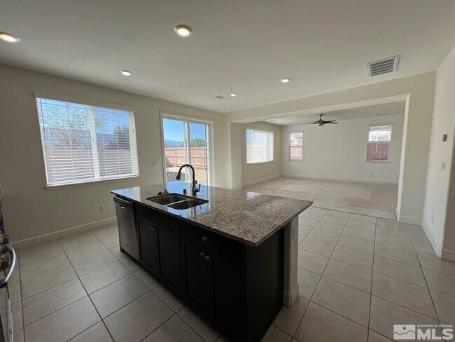 Building Photo - 9722 Quartette Dr