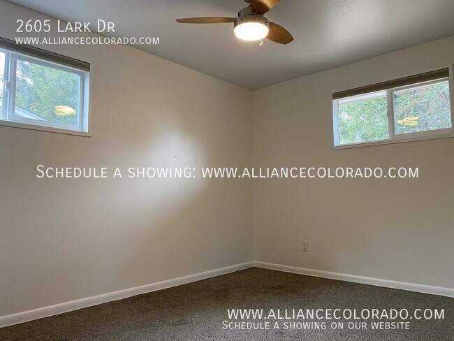 Building Photo - 2605 Lark Dr