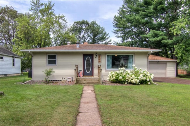 Building Photo - 2944 Uranus Ave