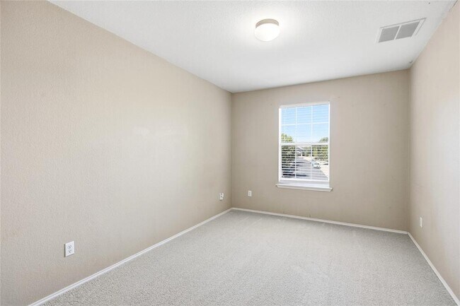 Building Photo - 11525 Autumn Ash Dr
