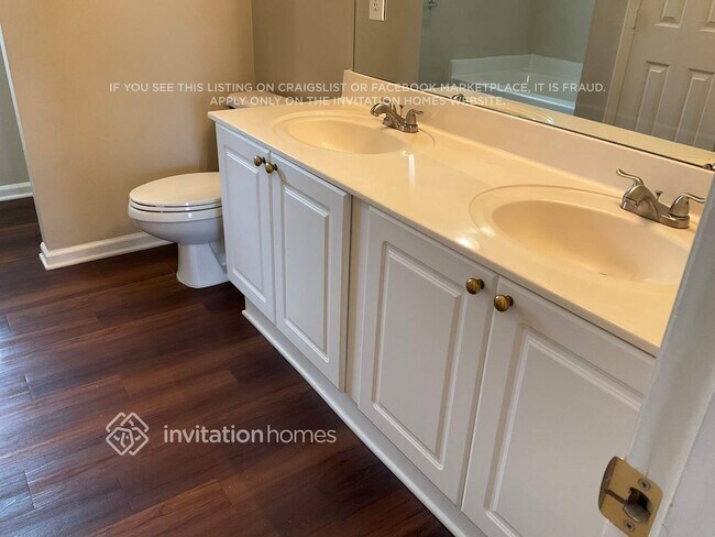 Building Photo - 2419 Ivy Run Dr