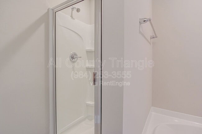 Building Photo - 1364 Scholar Dr