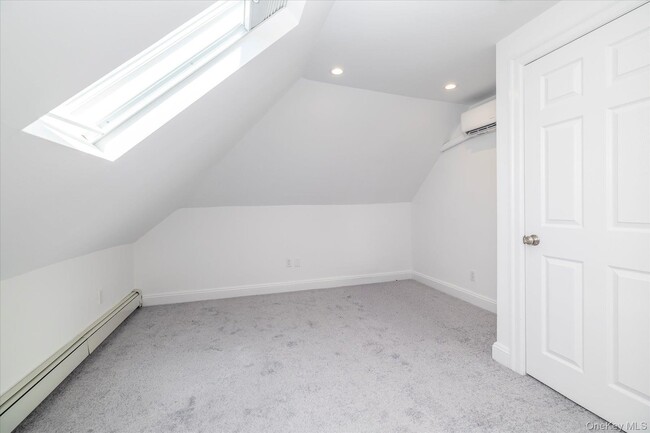Building Photo - 24 Bobwhite Ln