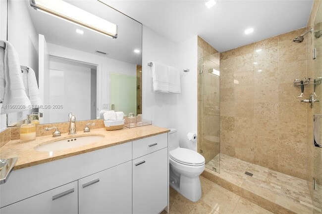 Building Photo - 4779 Collins Ave