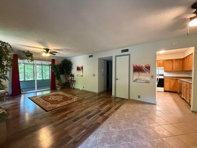 Building Photo - 5 Cieza Ln