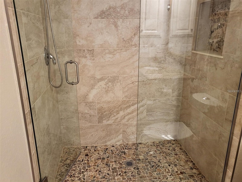 Building Photo - 201 Auburn Woods Cir