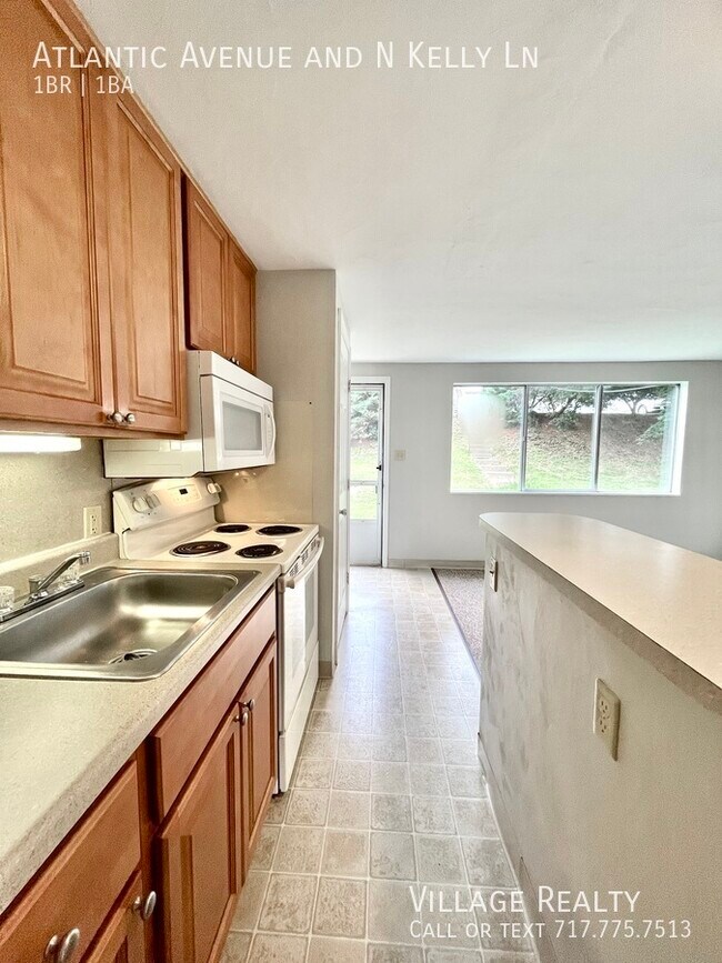 Building Photo - Budget-Friendly newly-remodeled 1-bed with...