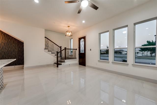 Building Photo - 6011 Rivendell Dr