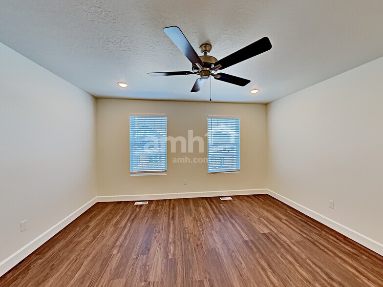 Building Photo - 11138 S Seagrass Dr