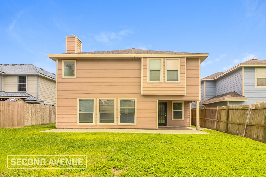 Building Photo - 2425 Mystic Star Dr