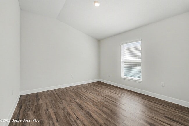 Building Photo - 2542 Pinwherry St NW