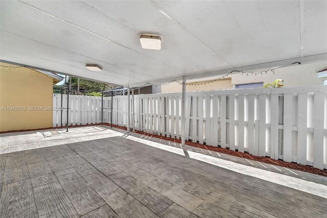 Building Photo - 300 SW 100th Ave