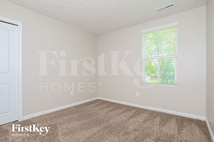 Building Photo - 1500 Winwood Dr