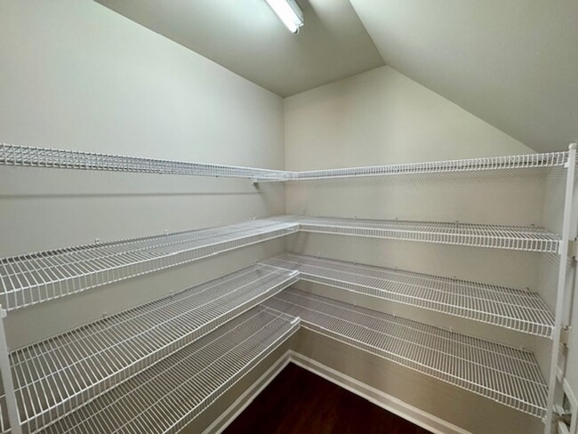 Building Photo - Heather Park Townhomes