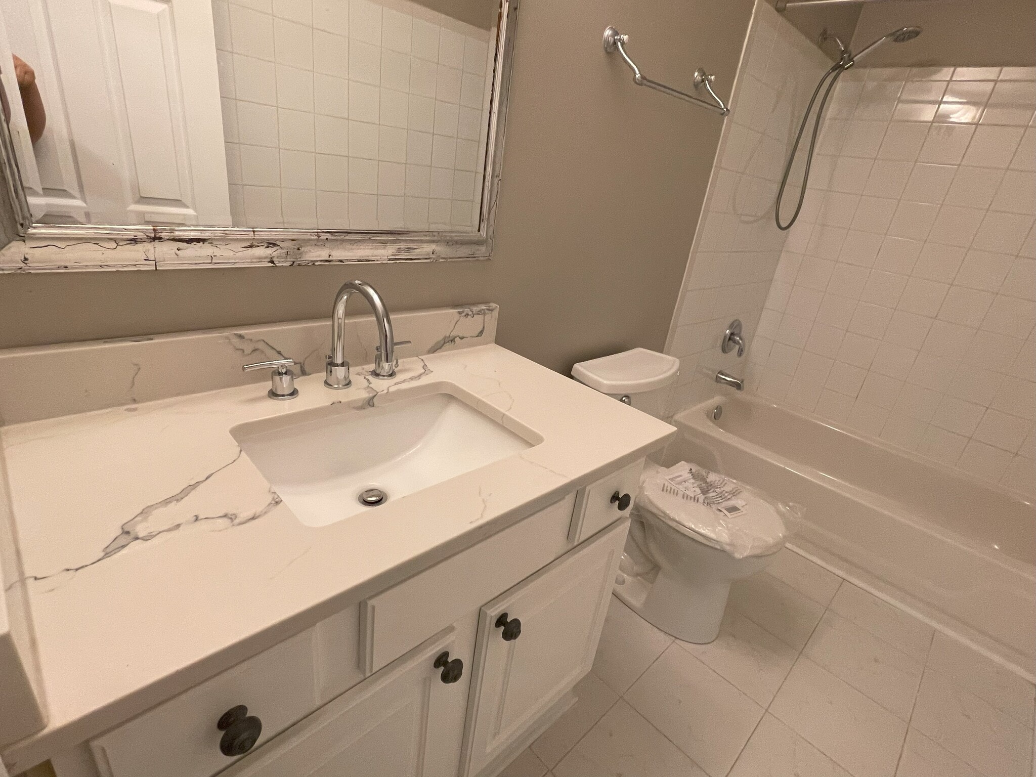 Building Photo - 3790 Oak Park Dr