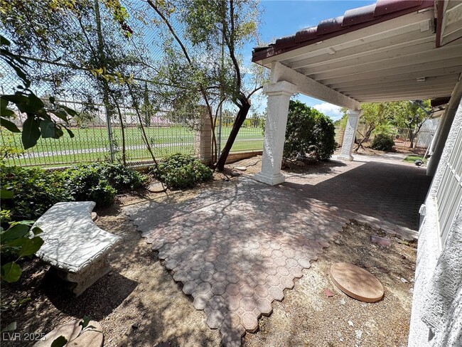 Building Photo - 5117 Elm Grove Dr