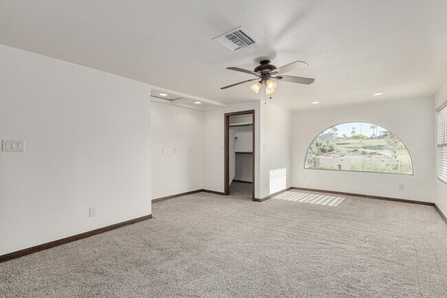 Building Photo - 16915 E Jacklin Dr