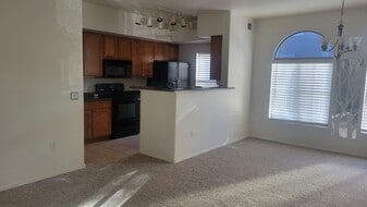 Building Photo - 2401 E Rio Salado Pky