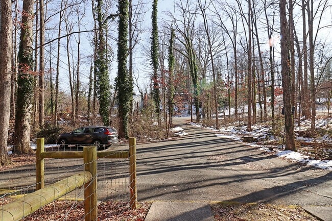 Building Photo - Dog-Friendly Duplex Close To The Shops at Stonefield