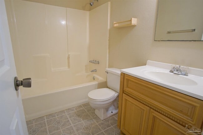 Building Photo - 6801 Tiki Ln