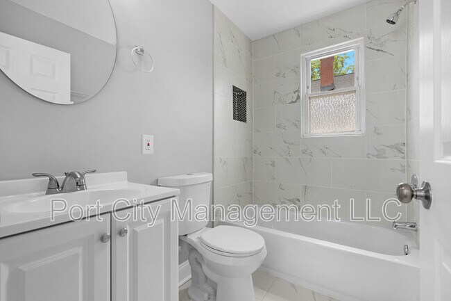 Building Photo - 4902 Gilray Dr