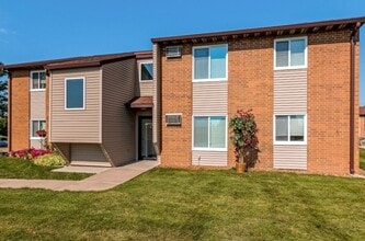 Building Photo - 902-905 N 14th St