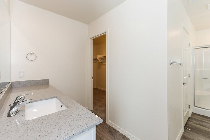 Building Photo - 4245 Gold Desert St