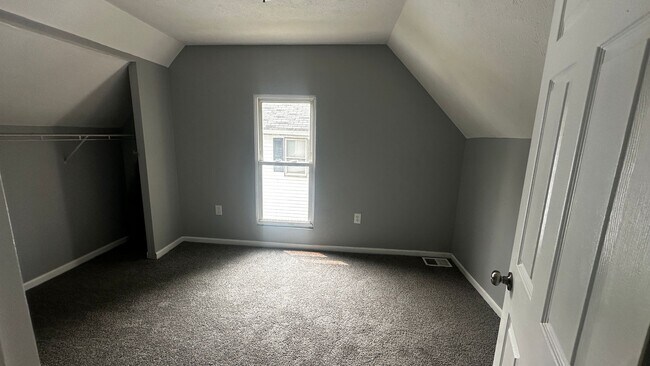 Building Photo - 8113 Platt Ave