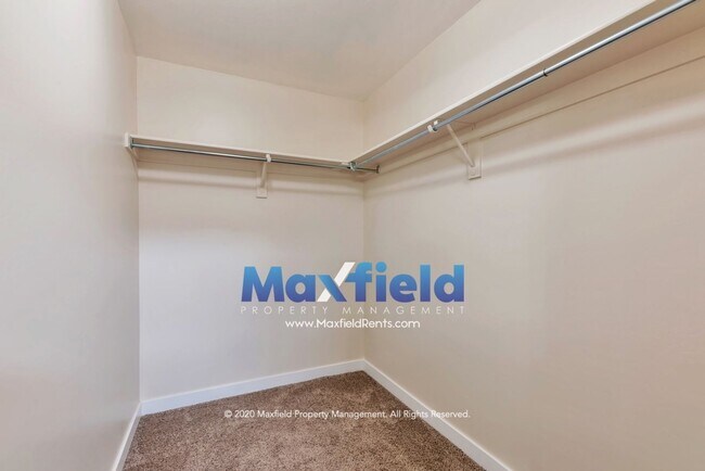 Building Photo - Draper Townhouse - 4 BD 3.5 BA 2 GA