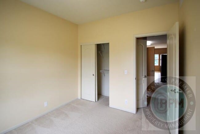 Building Photo - 809 Lake Tahoe Dr