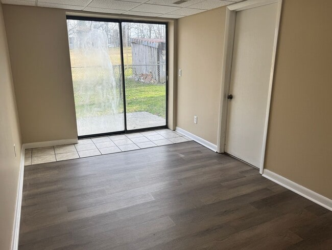 Building Photo - 2 Bedroom 2 Bathroom Home in Johnson City, TN