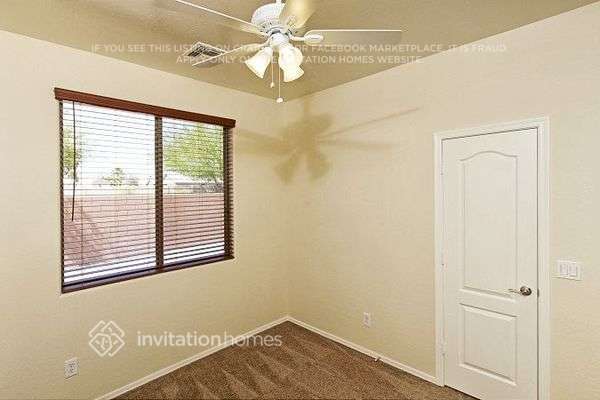 Building Photo - 9848 E Escondido Ave