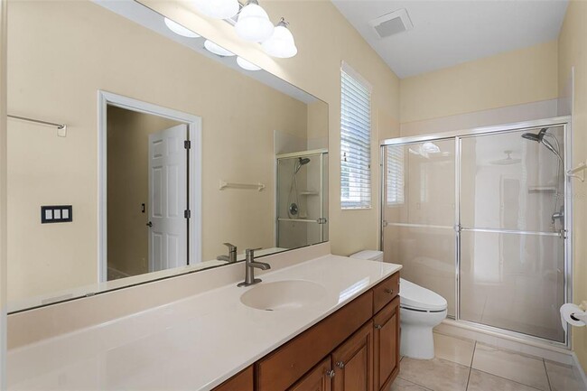 Building Photo - 4905 Legacy Oaks Dr