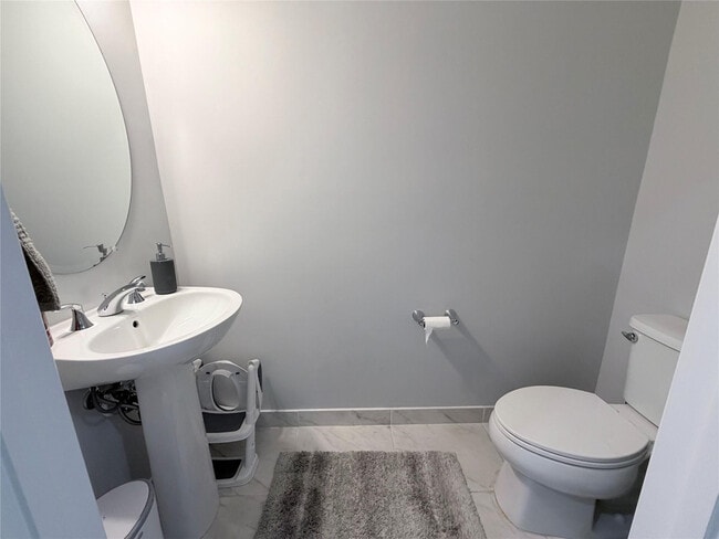 Building Photo - 556 Parsons Wy